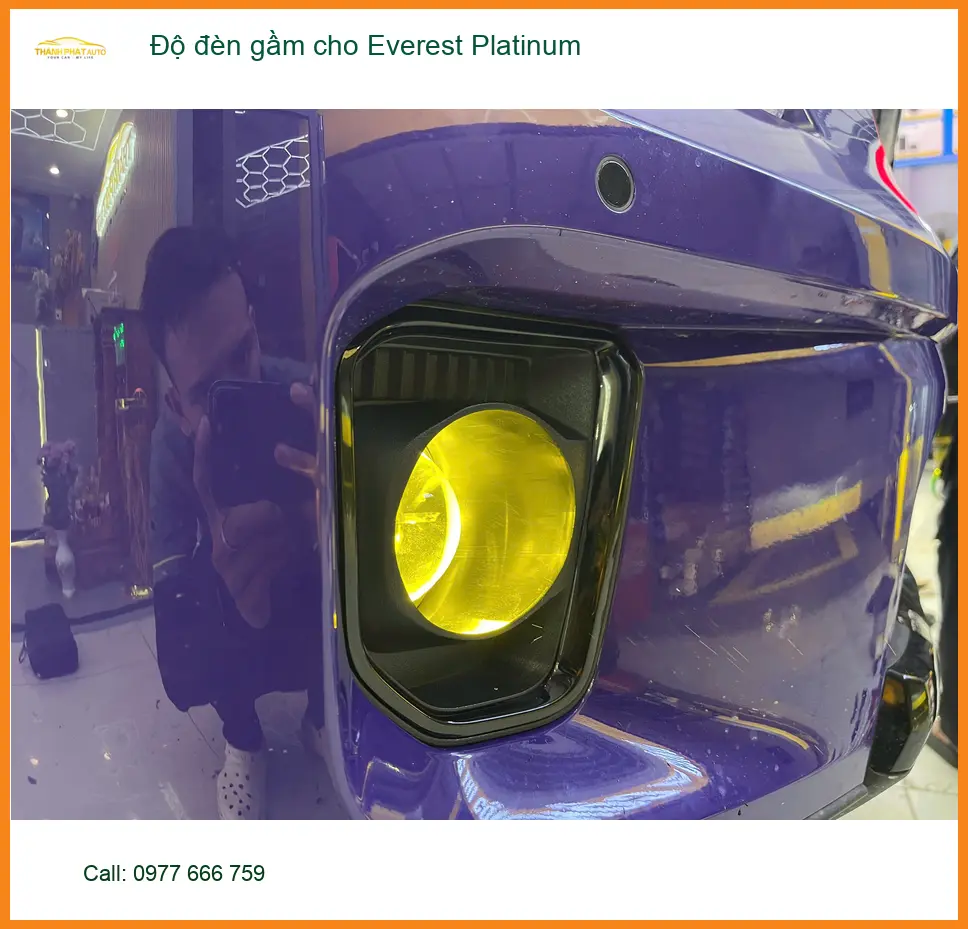 Chú Hùng độ đèn gầm cho Everest Platinum tại Quận 9 vì đèn zin yếu khi đi đêm