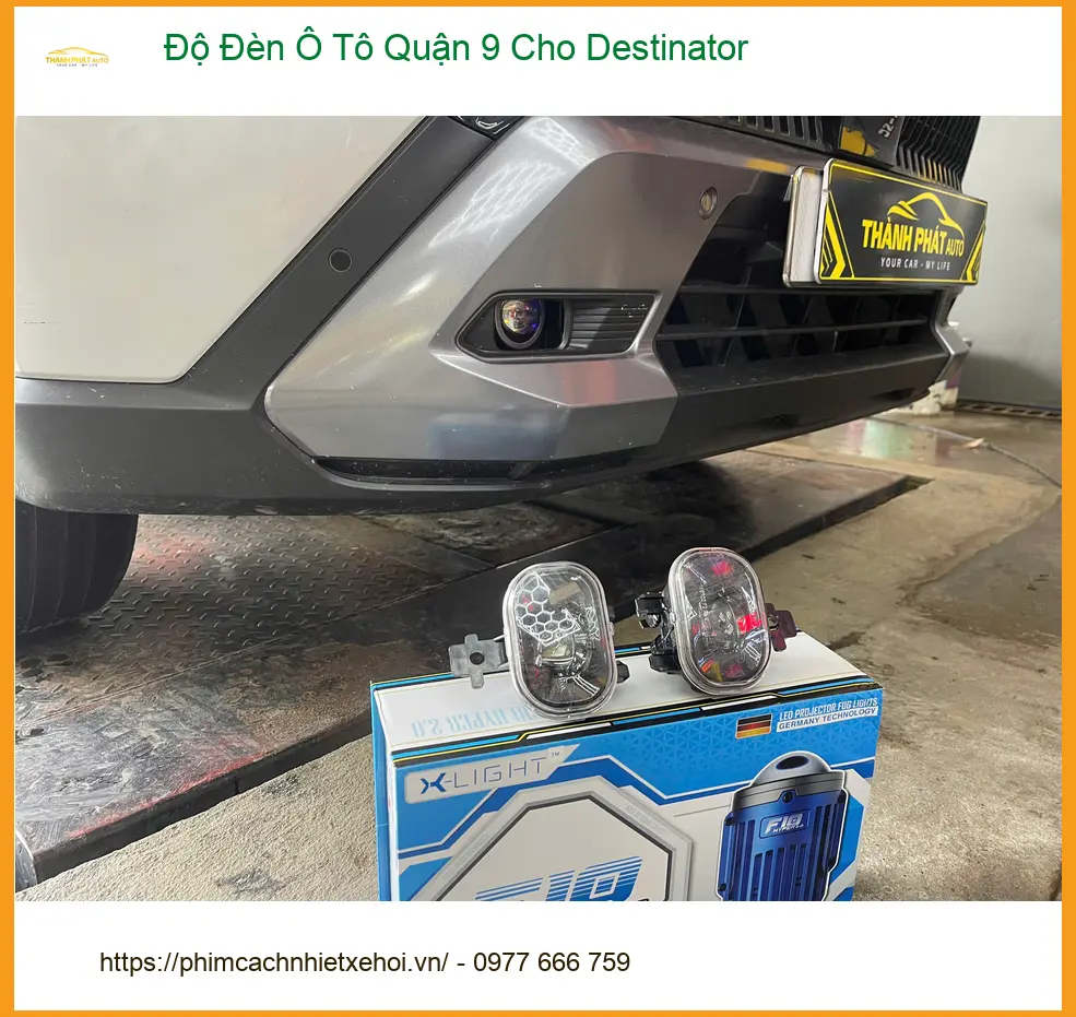 Anh Quang độ đèn ô tô Hyundai Santa Fe tại Quận 9 để tăng cường ánh sáng