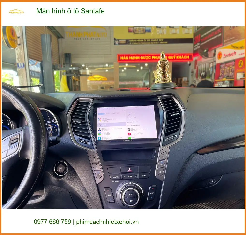 Cô Thắm lắp màn hình ô tô Santafe Quận Tân Bình cho con trai xem phim ảnh thực tế 4
