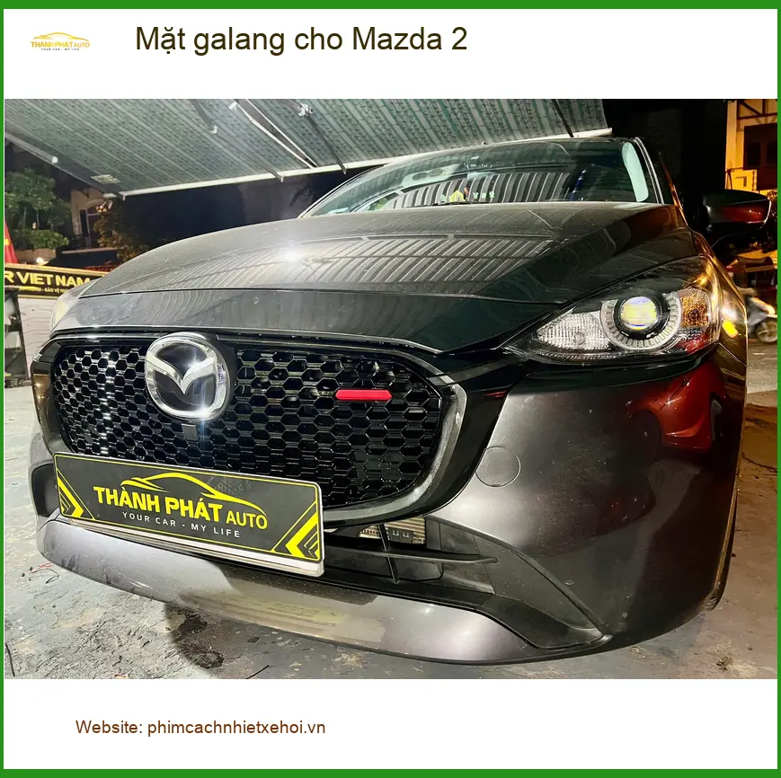 Anh Tú độ mặt galang cho Mazda 2 tại Thủ Đức để xe thêm phần thể thao